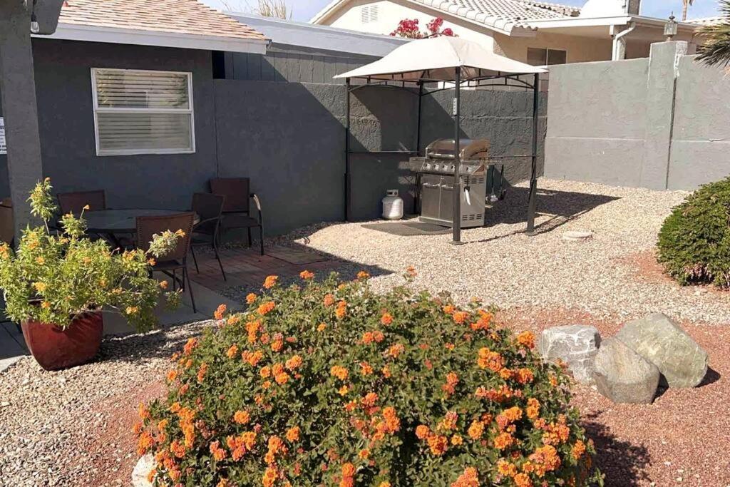 Spacious Getaway! Pool, Spa, Sleeps 9 Lake Havasu City Exterior foto